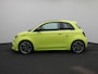 Abarth 500e Abarth Scorpionissima 42 kWh | Navigatie | Climate Controle | Cruise Controle | Camera | Parkeersensoren | Panoramadak | LMV 18" |