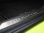 Abarth 500e Abarth Scorpionissima 42 kWh | Navigatie | Climate Controle | Cruise Controle | Camera | Parkeersensoren | Panoramadak | LMV 18" |