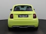 Abarth 500e Abarth Scorpionissima 42 kWh | Navigatie | Climate Controle | Cruise Controle | Camera | Parkeersensoren | Panoramadak | LMV 18" |