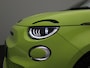 Abarth 500e Abarth Scorpionissima 42 kWh | Navigatie | Climate Controle | Cruise Controle | Camera | Parkeersensoren | Panoramadak | LMV 18" |