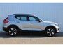 Volvo XC40 Single Motor Extended Range Plus 82 kWh, Achteruitrijcamera, Elektrisch bedienbare achterklep, Apple Carplay, Android Auto, Semi elektrische trekhaak, Google Services, Stoelverwarming, Stuurwielverwarming, Adaptieve Cruise Control
