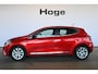 Renault Clio 1.3 TCe Intens Automaat Clima Carplay LED Rijklaarprijs Inruil Mogelijk!