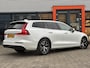 Volvo V60 2.0 B3 Core / NL Auto / Stoel & Stuurverwarming / Achterruitrijcamera / Googlemaps Navi /