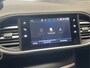 Peugeot 308 SW 1.2 PURE TECH GT PANORAMADAK NAVIGATIE CRUISE CONTROL APPLE CARPLAY/ANDROID RIJSTROOKSENSOREN DODEHOEKSENSOREN ACHTERUITRIJCAMERA ZEER MOOI !! Brgl