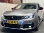 Peugeot 308 SW 1.2 PURE TECH GT PANORAMADAK NAVIGATIE CRUISE CONTROL APPLE CARPLAY/ANDROID RIJSTROOKSENSOREN DODEHOEKSENSOREN ACHTERUITRIJCAMERA ZEER MOOI !! Brgl