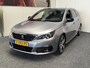 Peugeot 308 SW 1.2 PURE TECH GT PANORAMADAK NAVIGATIE CRUISE CONTROL APPLE CARPLAY/ANDROID RIJSTROOKSENSOREN DODEHOEKSENSOREN ACHTERUITRIJCAMERA ZEER MOOI !! Brgl