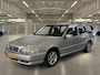 Volvo V70 2.5 Sports-Line Automaat, trekhaak, voor de liefhebber van een classic..