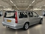 Volvo V70 2.5 Sports-Line Automaat, trekhaak, voor de liefhebber van een classic..