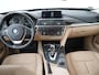 BMW 3-Serie Touring 320i High Executive - Navigatie - Lederen bekleding - Stoelverwarming