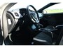 Volvo V40 T3 Dynamic Editon | Cruise Control | Stoelverwarming | Full-LED | Navigatie | 17-Inch | Parkeerhulp