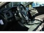 Volvo V40 T3 Dynamic Editon | Cruise Control | Stoelverwarming | Full-LED | Navigatie | 17-Inch | Parkeerhulp