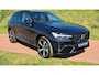 Volvo XC60 2.0 T8 PHEV AWD Ultra Dark Bowers Wilkins Audio - Luchtvering - Trekhaak - 360 Camera - Privacy en geluidsisolerend glas - 21 Inch Velgen - Alarm - Massage functie voorstoelen - Stoel ventilatie
