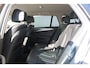 BMW 5-Serie Touring 520i High Executive | Trekhaak | Head-Up |