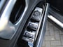 Kia Sorento 1.6 T-GDI Plug-in Hybrid 4WD DynamicPlusLine 7p. | Panoramadak | 19" LM all weather | Navi | Cruise | Camera | Bose | Stoel/stuur verwarming | PDC |