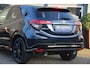 Honda HR-V 1.5 i-VTEC Turbo Sport 184Pk | LED | Camera | Navi | Bluetooth | Cruise | LMV18" Dealer onderhouden | Zeer nette auto Onderhoudshistorie aanwezig
