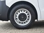 Citroën Jumpy Citroën 2.0 BlueHDI 145 pk L2 | € 4.390,- Voorraad Voordeel | City NAV pakket | Afneembare trekhaak (zwanenhals) | Geïsoleerde comfort scheidingswand met vaste ruit
