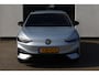Volkswagen ID.7 Tourer Pro S Business 86 kWh 286PK / 210kW, Warmtepomp, LED Matrix (IQ.Lights), dodehoeksensor (side assist), voorstoelen verwarmbaar, stuurwiel verwarmbaar, travel assist (rij-assistent), adaptieve cruise control (acc), elektrisch verstelbare ErgoActive bestuurdersstoel met massagefunctie, draadloos telefoon laden, rondomzichtcamera (area view), parkeersensoren voor en achter (pdc), 3-zone climatronic, keyless entry, Apple Carplay / Android Auto, DAB+, elektrische achterklep, multifunctioneel lederen stuurwiel etc.