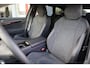 Volkswagen ID.7 Tourer Pro S Business 86 kWh 286PK / 210kW, Warmtepomp, LED Matrix (IQ.Lights), dodehoeksensor (side assist), voorstoelen verwarmbaar, stuurwiel verwarmbaar, travel assist (rij-assistent), adaptieve cruise control (acc), elektrisch verstelbare ErgoActive bestuurdersstoel met massagefunctie, draadloos telefoon laden, rondomzichtcamera (area view), parkeersensoren voor en achter (pdc), 3-zone climatronic, keyless entry, Apple Carplay / Android Auto, DAB+, elektrische achterklep, multifunctioneel lederen stuurwiel etc.