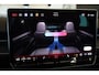 Volkswagen ID.7 Tourer Pro S Business 86 kWh 286PK / 210kW, Warmtepomp, LED Matrix (IQ.Lights), dodehoeksensor (side assist), voorstoelen verwarmbaar, stuurwiel verwarmbaar, travel assist (rij-assistent), adaptieve cruise control (acc), elektrisch verstelbare ErgoActive bestuurdersstoel met massagefunctie, draadloos telefoon laden, rondomzichtcamera (area view), parkeersensoren voor en achter (pdc), 3-zone climatronic, keyless entry, Apple Carplay / Android Auto, DAB+, elektrische achterklep, multifunctioneel lederen stuurwiel etc.