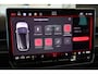 Volkswagen ID.7 Tourer Pro S Business 86 kWh 286PK / 210kW, Warmtepomp, LED Matrix (IQ.Lights), dodehoeksensor (side assist), voorstoelen verwarmbaar, stuurwiel verwarmbaar, travel assist (rij-assistent), adaptieve cruise control (acc), elektrisch verstelbare ErgoActive bestuurdersstoel met massagefunctie, draadloos telefoon laden, rondomzichtcamera (area view), parkeersensoren voor en achter (pdc), 3-zone climatronic, keyless entry, Apple Carplay / Android Auto, DAB+, elektrische achterklep, multifunctioneel lederen stuurwiel etc.