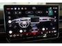 Volkswagen ID.7 Tourer Pro S Business 86 kWh 286PK / 210kW, Warmtepomp, LED Matrix (IQ.Lights), dodehoeksensor (side assist), voorstoelen verwarmbaar, stuurwiel verwarmbaar, travel assist (rij-assistent), adaptieve cruise control (acc), elektrisch verstelbare ErgoActive bestuurdersstoel met massagefunctie, draadloos telefoon laden, rondomzichtcamera (area view), parkeersensoren voor en achter (pdc), 3-zone climatronic, keyless entry, Apple Carplay / Android Auto, DAB+, elektrische achterklep, multifunctioneel lederen stuurwiel etc.