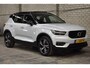 Volvo XC40 T5 262PK R-Design | Trekhaak | Schuifdak | BLIS | Pilot Assist |