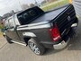 Volkswagen Amarok 3.0 TDI V6 AUT 4Motion 5 PERS VAN BPM VRIJ / AVENTURA FULL OPTIONS 6 MND GAR € 44.690 EXCL Auto in zeer goede staat dealer vonderhouden schade vrij FISCAAL VOORDELIG GRIJS KENTEKEN  5 PERS  ZONDER BPM  aflever pakket en garantie naar keuze LEDER/ NAVI// CLIMA /CRUISE 4WD