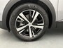 Peugeot 3008 SUV GT Hybrid 225 pk Automaat | SOH 98,7% | Navigatie | Elektrisch Glazen Panoramadak | Achteruitrijcamera | Full-LED Koplampen | Dodehoek Detectie | Keyless Entry/Start | Adaptieve Cruise Control | 18" Lichtmetalen Velgen | Apple Carplay/Android Auto |