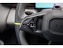Lynk & Co 02 More 66 kWh | Lane Assists | Electrische Stoelen | 100 % electrisch | Panoramisch schuifdak | rustmodus | Elektrisch bediende achterklep | Middendisplay - 15,4 inch |