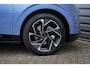 Lynk & Co 02 More 66 kWh | Lane Assists | Electrische Stoelen | 100 % electrisch | Panoramisch schuifdak | rustmodus | Elektrisch bediende achterklep | Middendisplay - 15,4 inch |