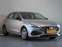Hyundai i30 1.0 T-GDi MHEV Comfort Smart | Apple CarPlay/ Android Auto | Achteruitrijcamera | Parkeersensoren Achter | Navigatie | Automatische Dimlichten | Lane Assist