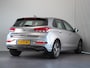 Hyundai i30 1.0 T-GDi MHEV Comfort Smart | Apple CarPlay/ Android Auto | Achteruitrijcamera | Parkeersensoren Achter | Navigatie | Automatische Dimlichten | Lane Assist