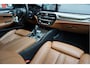 BMW 5-Serie Touring 530i High Executive Sport Line (bomvol) Panoramadak | Sfeer verlichting | Adaptieve cruise | Lane departure meesturen | Head Up Display | Trekhaak | Apple Carplay | Memory | Sportzetels | BMW onderhouden