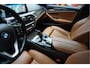 BMW 5-Serie Touring 530i High Executive Sport Line (bomvol) Panoramadak | Sfeer verlichting | Adaptieve cruise | Lane departure meesturen | Head Up Display | Trekhaak | Apple Carplay | Memory | Sportzetels | BMW onderhouden