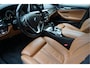 BMW 5-Serie Touring 530i High Executive Sport Line (bomvol) Panoramadak | Sfeer verlichting | Adaptieve cruise | Lane departure meesturen | Head Up Display | Trekhaak | Apple Carplay | Memory | Sportzetels | BMW onderhouden