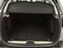Peugeot 2008 SUV GT-Line 130 pk Automaat | Navigatie | Achteruitrijcamera | Parkeersensoren Voor en Achter | Lederen Bekleding | Sportstoelen | LED Dagrijverlichting | Climate Control | Cruise Control | 17" Lichtmetalen Velgen |