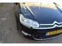 Citroën C5 Tourer 1.6 THP Collection I 155PK motor I handgeschakelde 6 bak I Lederen bekledingI Trekhaak I Allesdragers I Diverse kleine beschadigingen, maar wel een verschijning deze C5 Tourer I Zeer comfortabel vanwege de hydraulische vering