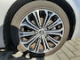 Toyota Corolla 2.0 HYBRID 184PK NAVI STOELVERWARMING 17"LM-VELGEN CAMERA AD-CRUISE APPLE / ANDROID
