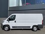 Fiat Ducato 33 2.3 MultiJet L2H1 Airco - Trekhaak - Luchtvering - Bluetooth - Park. sensoren Achter - Lendesteun verstelb. -  B.stoel IHV - Hill hold - 2 zitpl. RV - Zijschuifd. Rechts - Laadvloer - Tussenschot V - zijwand b