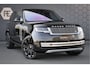 Land Rover Range Rover P530 4.4 V8 Autobiography | BTW AUTO | MERIDIAN REFERENCE AUDIO | 23" | ACHTERASBESTURING | CARPLAY | STOELKOELING/VERWARMING V+A | MASSAGE | DAB | ZON/WARMTE/GELUID WEREND GLAS | SFEERVERLICHTING | HEAD-UP | LASER-LED KOPLAMPEN | ETC