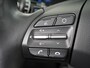 Hyundai Kona Electric EV 64kWh 204pk S.O.H. 100% Leer Elektr.Schuif-K-dak3 Fase lader Premium Apple Carplay Android Navi Camera Elektr.Stoelen+Verwarmd+Ventilatie-koeling ! Adaptive Cruise/Stop&Go Zelfsturend MultMedia Led Keyless Dab+ Premium 484km actieradius WLTP !! Heerlijke, sterke FEV , Enorm Efficient en grote accu! 444km wltp range SOH Batterij 100%!!  Origineel Nederlandse auto. Krachtige motor met 395Nm koppel en 204pk