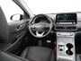 Hyundai Kona Electric EV 64kWh 204pk S.O.H. 100% Leer Elektr.Schuif-K-dak3 Fase lader Premium Apple Carplay Android Navi Camera Elektr.Stoelen+Verwarmd+Ventilatie-koeling ! Adaptive Cruise/Stop&Go Zelfsturend MultMedia Led Keyless Dab+ Premium 484km actieradius WLTP !! Heerlijke, sterke FEV , Enorm Efficient en grote accu! 444km wltp range SOH Batterij 100%!!  Origineel Nederlandse auto. Krachtige motor met 395Nm koppel en 204pk