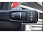 Volvo V70 2.5T 231PK R-Design Automaat | Stoelverwarming | Cruise control | Parkeer sensor achter | Gear tronic |