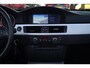 BMW 3-Serie Cabrio 325i Exclusive HANDGESCHAKELD | M-Pakket | Historie | Korall-rot Interieur | UNIEK | Facelift | Prof. Navi |