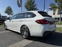 BMW 5-Serie Touring 530e xDrive M-Sport PANO/HEAD-UP/ADAPTIVE-CHASSIS/ALCANTARA/CAMERA/LIVE-COCKPIT PRO/DAB/STANDKACHEL/SHADOW-LINE/18"/RECENT OH BEURT GEHAD BIJ BMW DEALER
