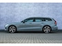 Volvo V60 T6 AWD 350 pk Recharge AWD Plus Dark Long Range | Trekhaak | Contourstoelen | 19" LM velgen | Elektr. stoelbediening | Stoel/stuurverwarming | Google Maps