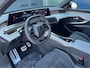 Peugeot E-3008 EV GT Avantage 73 kWh 210 pk | Navigatie | Rondomzicht Camera | Alcantara Bekleding | Voorstoelen Verwarmd | Matrix LED Koplampen | Elektrische Achterklep met Sensor | Keyless Entry/Start | Dodehoek Detectie | Adaptieve Cruise Control | 19" Lichtmetalen Velgen | Apple Carplay/Android Auto |
