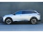 Peugeot e-5008 EV 210PK 73KWH GT AUTOMAAT / NAVI / CLIMA / PDC / 19"LMV / CAMERA / KEYLESS / FULL-LED / BLUETOOTH / ADAPT. CRUISECONTROL / 1E EIGENAAR / NIEUWSTAAT !!