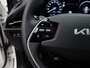 Kia e-Niro EV DynamicLine 64.8 kWh | 3-fase 11KW laden | Clima | Navi | LM Velgen | Keyless | Eerste Eigenaar! | Camera