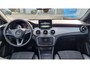 Mercedes-Benz CLA 180 Ambition navigatie cruise control, lm velgen, sport stoelen.